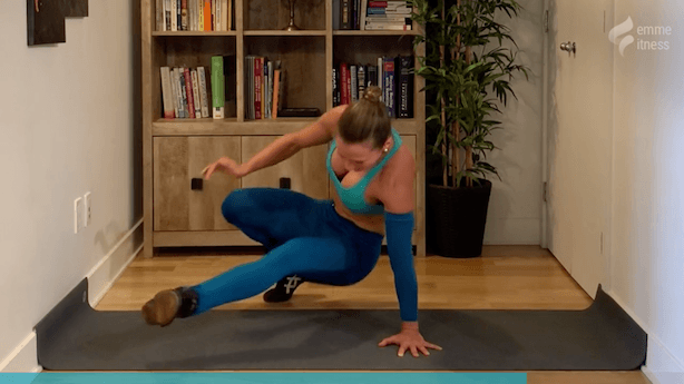 exercice du animal flow pour le core