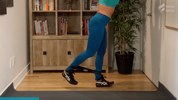 exercice du levé à 1 jambe pour le fessier