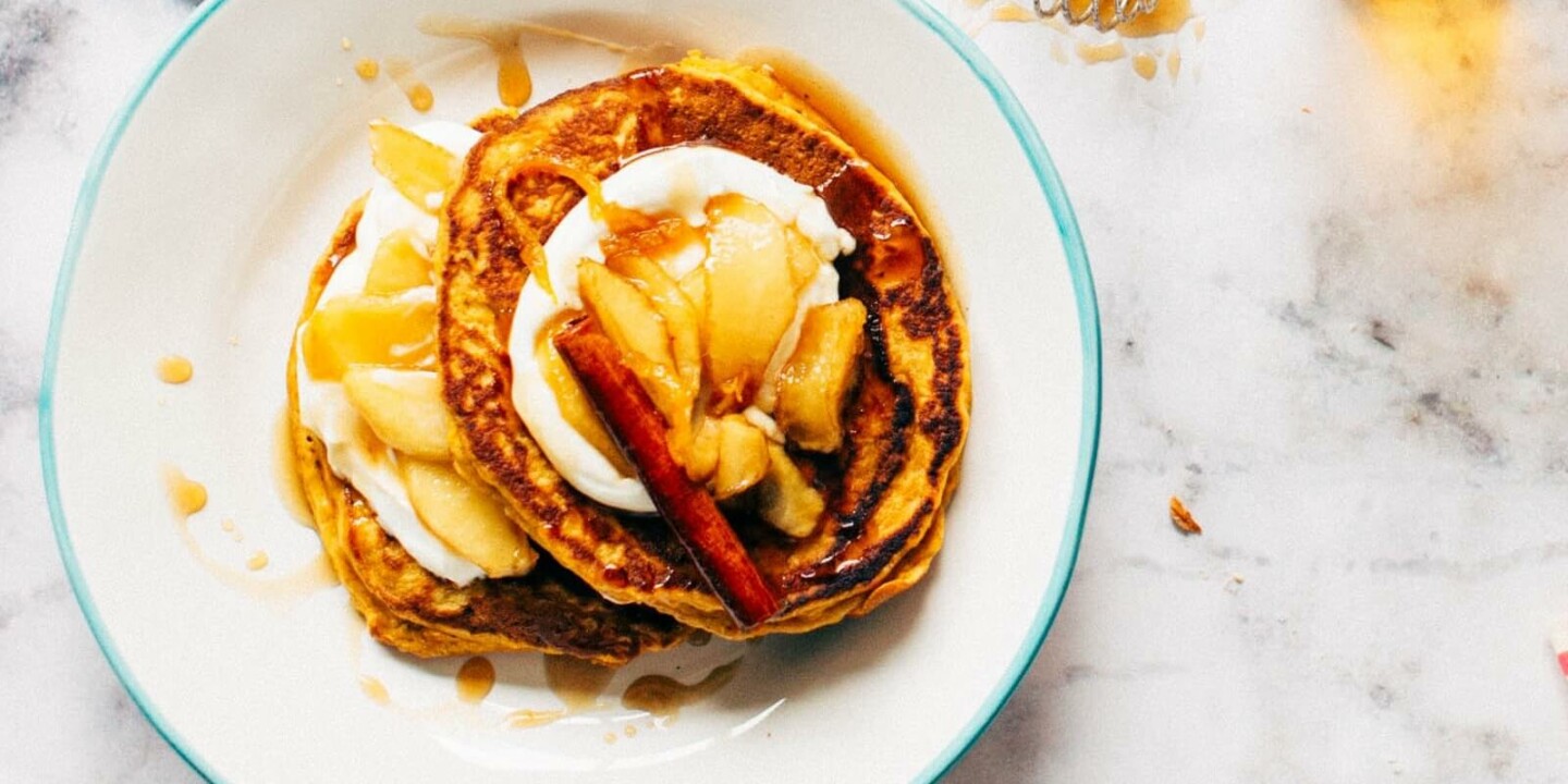 crêpes avec pomme cannelle et miel